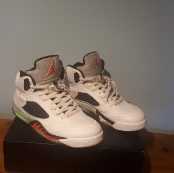 Shoes - Picture 10 of 13